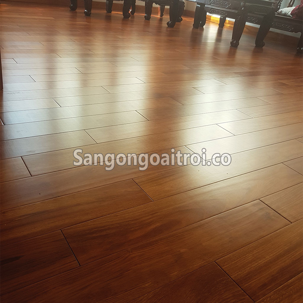 Sàn gỗ Gõ Lào hay còn gọi là sàn gỗ Gõ Đỏ Lào